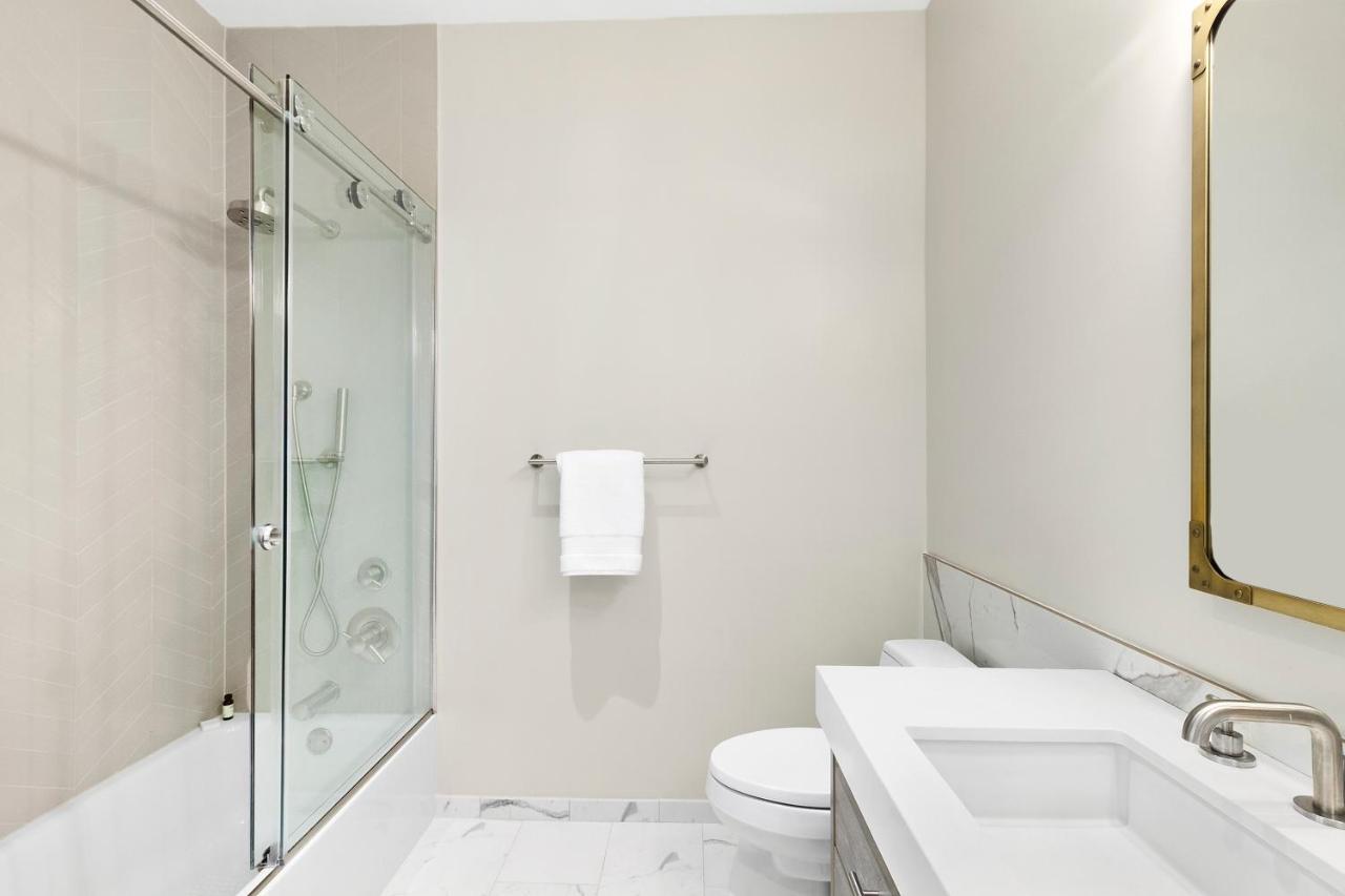 The Vanderbilt Hotel Suites เวสต์บรี ภายนอก รูปภาพ